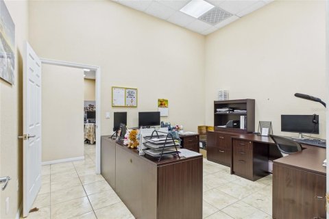 Купить коммерческую недвижимость в Кейп-Корал, Флорида 289.86м2, № 2217989 - фото 24