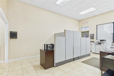 Купить коммерческую недвижимость в Кейп-Корал, Флорида 289.86м2, № 2217989 - фото 26