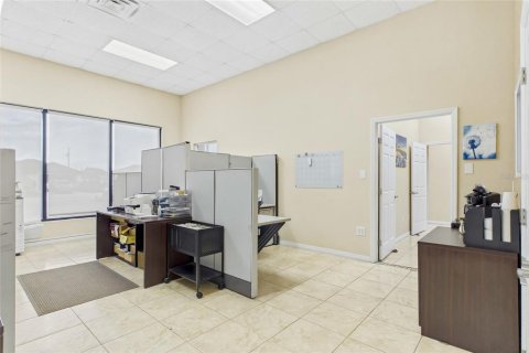 Купить коммерческую недвижимость в Кейп-Корал, Флорида 289.86м2, № 2217989 - фото 27
