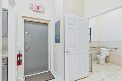 Купить коммерческую недвижимость в Кейп-Корал, Флорида 289.86м2, № 2217989 - фото 21