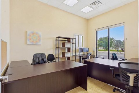 Купить коммерческую недвижимость в Кейп-Корал, Флорида 289.86м2, № 2217989 - фото 9