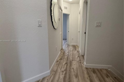 Condo in Homestead, Florida, 4 bedrooms  № 1996917 - photo 7