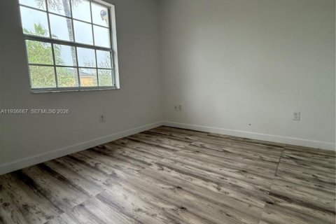 Condo in Homestead, Florida, 4 bedrooms  № 1996917 - photo 9