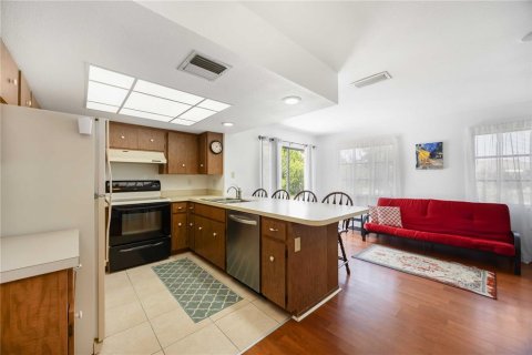 House in Englewood, Florida 2 bedrooms, 121.05 sq.m. № 1858087 - photo 14