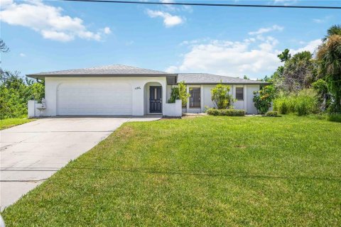 House in Englewood, Florida 2 bedrooms, 121.05 sq.m. № 1858087 - photo 2
