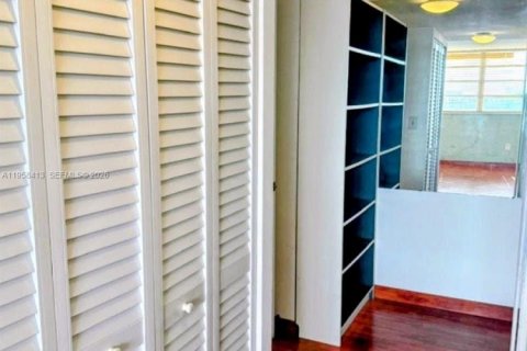 Купить кондоминиум в Норт-Майами, Флорида 1 спальня, 72.28м2, № 2018042 - фото 10