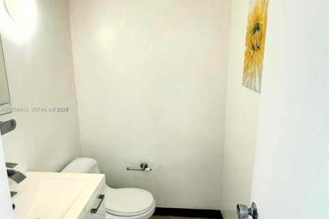 Купить кондоминиум в Норт-Майами, Флорида 1 спальня, 72.28м2, № 2018042 - фото 12