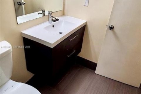 Купить кондоминиум в Норт-Майами, Флорида 1 спальня, 72.28м2, № 2018042 - фото 17