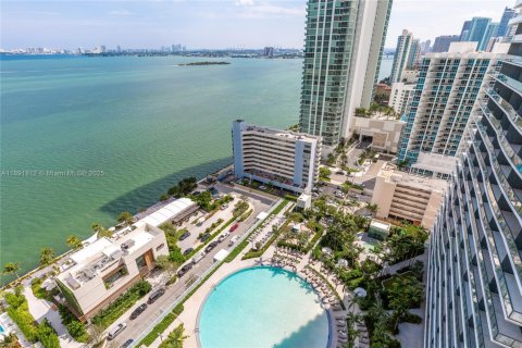 Copropriété à louer à Miami, Floride: 2 chambres, 111.3 m2 № 1944787 - photo 5