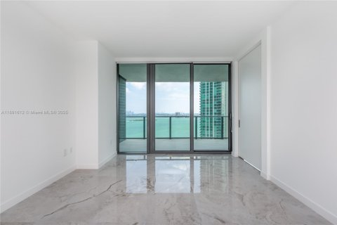 Copropriété à louer à Miami, Floride: 2 chambres, 111.3 m2 № 1944787 - photo 23