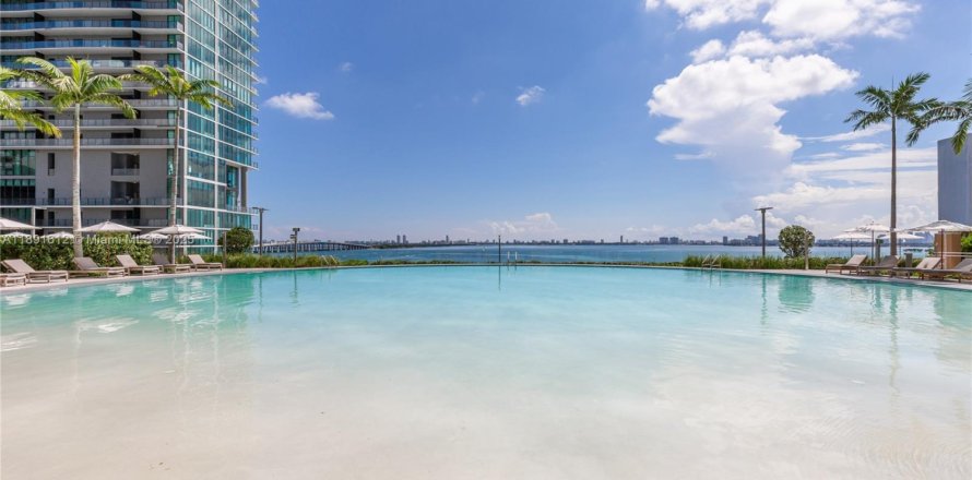 Condo à Miami, Floride, 2 chambres  № 1944787