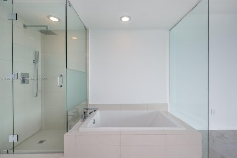 Copropriété à louer à Miami, Floride: 2 chambres, 111.3 m2 № 1944787 - photo 28