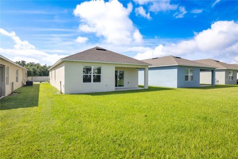 House in Tavares, Florida 3 bedrooms, 139.73 sq.m. № 1820812 - photo 23