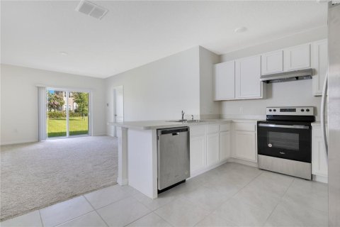House in Tavares, Florida 3 bedrooms, 139.73 sq.m. № 1820812 - photo 7