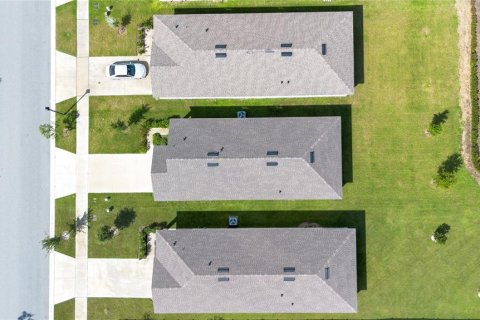 House in Tavares, Florida 3 bedrooms, 139.73 sq.m. № 1820812 - photo 28