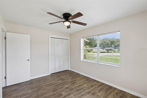 Casa en venta en Deltona, Florida, 3 dormitorios, 105.35 m2 № 2377459 - foto 13
