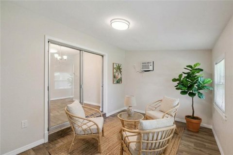 Casa en venta en Deltona, Florida, 3 dormitorios, 105.35 m2 № 2377459 - foto 18