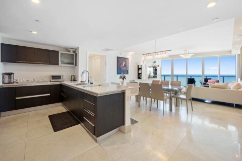Condo in Sunny Isles Beach, Florida, 3 bedrooms  № 1867032 - photo 5