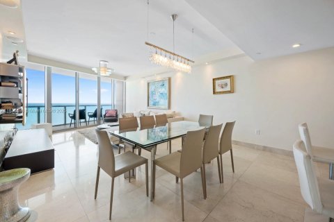 Condo in Sunny Isles Beach, Florida, 3 bedrooms  № 1867032 - photo 7