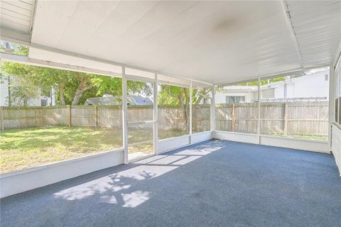House in Saint Petersburg, Florida 2 bedrooms, 82.22 sq.m. № 2391168 - photo 27