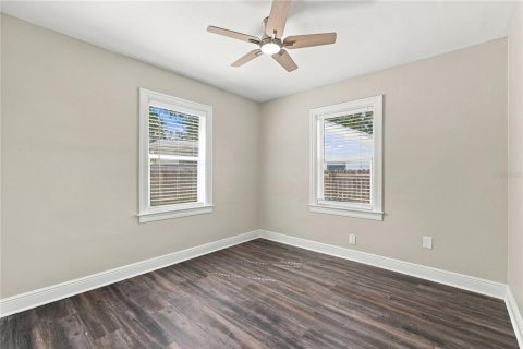 House in Saint Petersburg, Florida 2 bedrooms, 82.22 sq.m. № 2391168 - photo 22
