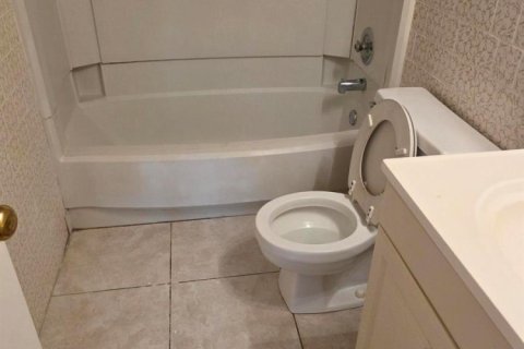 Condo in Coral Springs, Florida, 1 bedroom  № 2261280 - photo 5