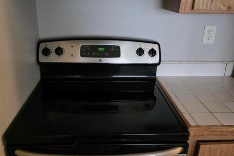 Condo in Coral Springs, Florida, 1 bedroom  № 2261280 - photo 4