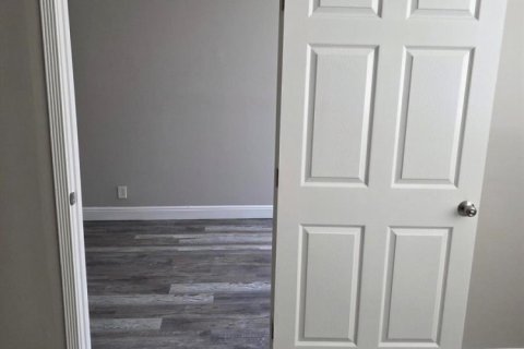 Condo in Coral Springs, Florida, 1 bedroom  № 2261280 - photo 7