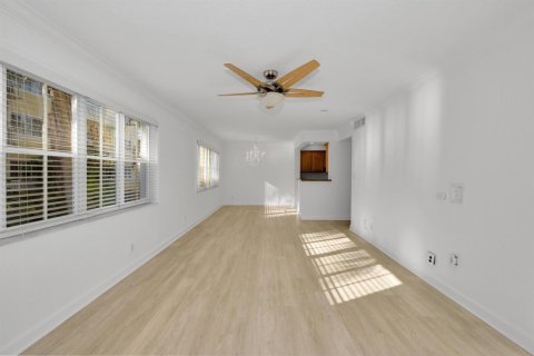 Condo in Fort Lauderdale, Florida, 2 bedrooms  № 2193208 - photo 26