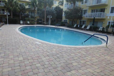Condo in Fort Lauderdale, Florida, 2 bedrooms  № 2193208 - photo 16