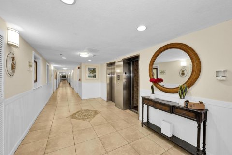 Condo in Fort Lauderdale, Florida, 2 bedrooms  № 2193208 - photo 29