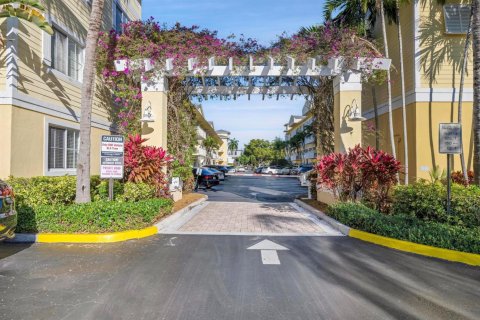 Condo in Fort Lauderdale, Florida, 2 bedrooms  № 2193208
