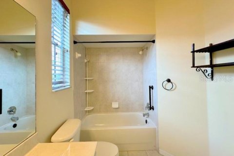Townhouse in Largo, Florida 3 bedrooms, 190.54 sq.m. № 1909679 - photo 26