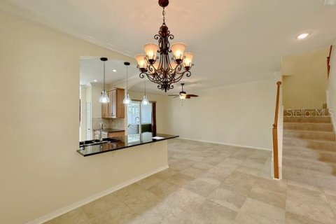 Townhouse in Largo, Florida 3 bedrooms, 190.54 sq.m. № 1909679 - photo 14