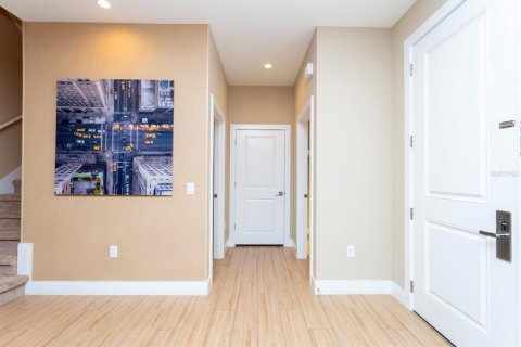 Townhouse in Kissimmee, Florida 4 bedrooms, 218.88 sq.m. № 2130381 - photo 9