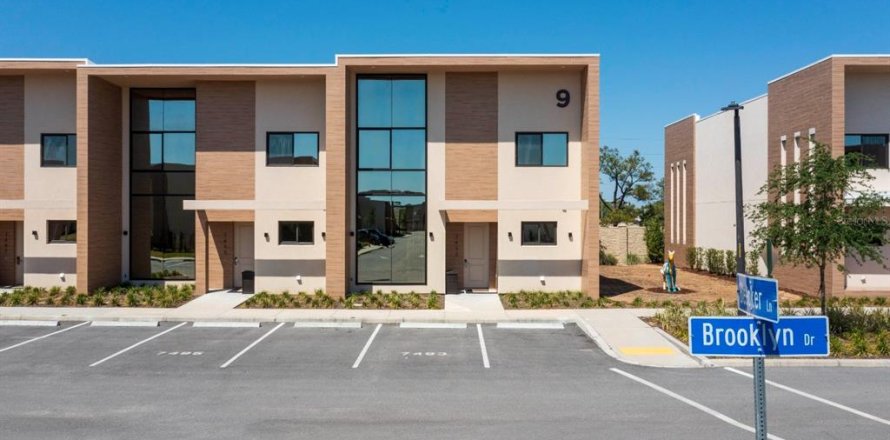 Townhouse in Kissimmee, Florida 4 bedrooms, 218.88 sq.m. № 2130381