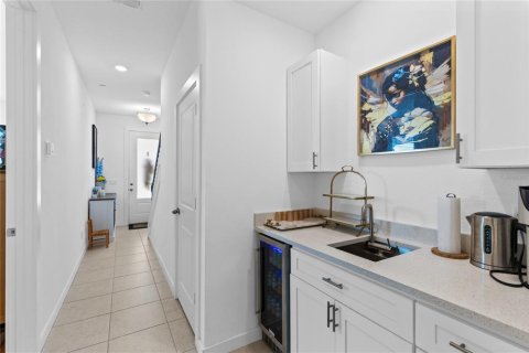 Touwnhouse à vendre à Orlando, Floride: 3 chambres, 201.32 m2 № 2423590 - photo 4