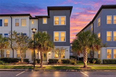 Touwnhouse à Orlando, Floride 3 chambres, 201.32 m2 № 2423590