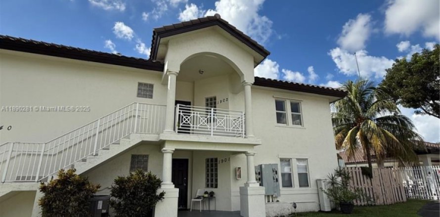 Appartement à Doral, Floride 3 chambres, 128.21 m2 № 1946856