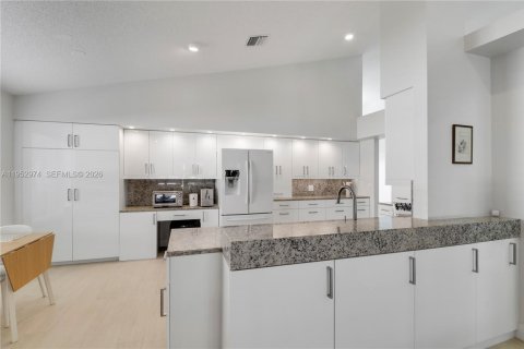 House in Palm Beach Gardens, Florida 3 bedrooms, 179.12 sq.m. № 2008018 - photo 21