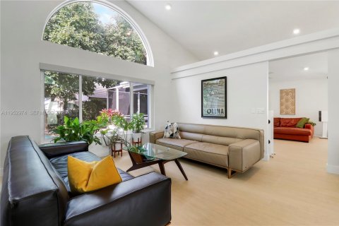 House in Palm Beach Gardens, Florida 3 bedrooms, 179.12 sq.m. № 2008018 - photo 11