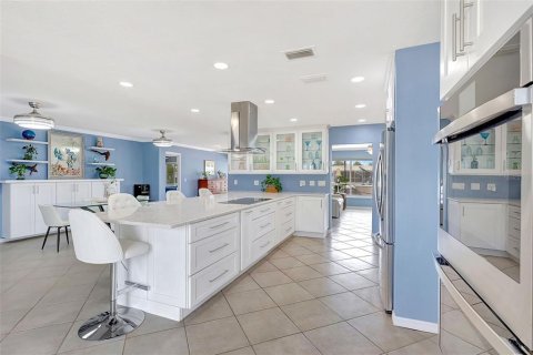 House in Bradenton, Florida 3 bedrooms, 203.64 sq.m. № 1833383 - photo 11