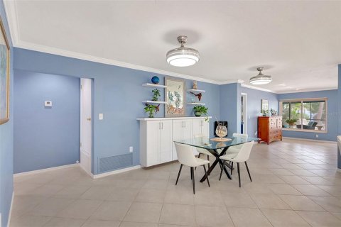 House in Bradenton, Florida 3 bedrooms, 203.64 sq.m. № 1833383 - photo 15