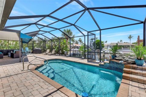 House in Bradenton, Florida 3 bedrooms, 203.64 sq.m. № 1833383 - photo 4