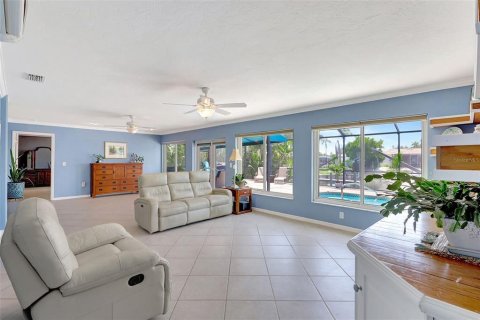 House in Bradenton, Florida 3 bedrooms, 203.64 sq.m. № 1833383 - photo 20