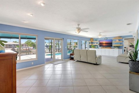 House in Bradenton, Florida 3 bedrooms, 203.64 sq.m. № 1833383 - photo 16