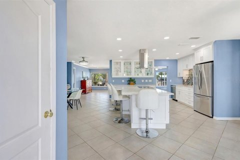 House in Bradenton, Florida 3 bedrooms, 203.64 sq.m. № 1833383 - photo 9