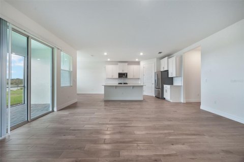 House in Mount Dora, Florida 4 bedrooms, 187.66 sq.m. № 1536130 - photo 19
