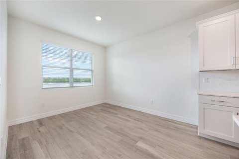 House in Mount Dora, Florida 4 bedrooms, 187.66 sq.m. № 1536130 - photo 17