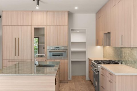 Casa en venta en Sarasota, Florida, 5 dormitorios, 290.6 m2 № 2166969 - foto 12
